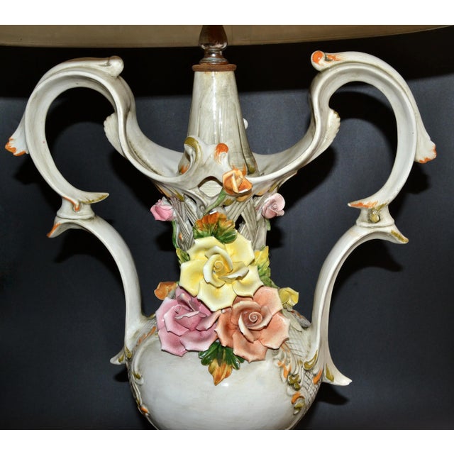 1970s 1950s Marked Capodimonte Majolica Porcelain Floral & Basket Weave Table Lamp Italy Marble Base For Sale - Image 5 of 13