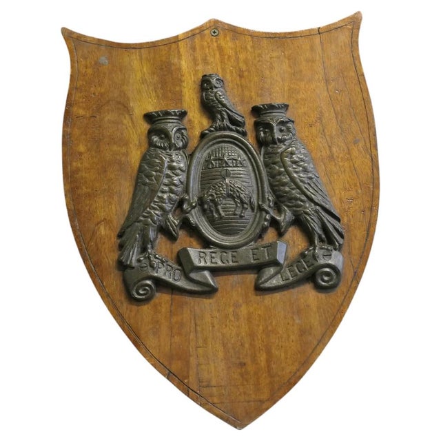 Brown Wall Plaque with Bronze Coat of Arms of the City of Leeds For Sale - Image 8 of 8