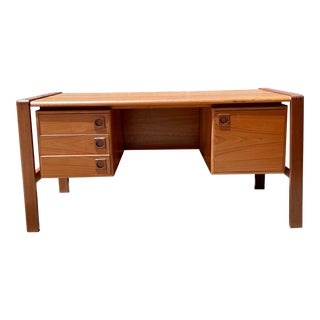 1960s Mid Century Teak Floating Top Executive Desk by h.p Hansen For Sale