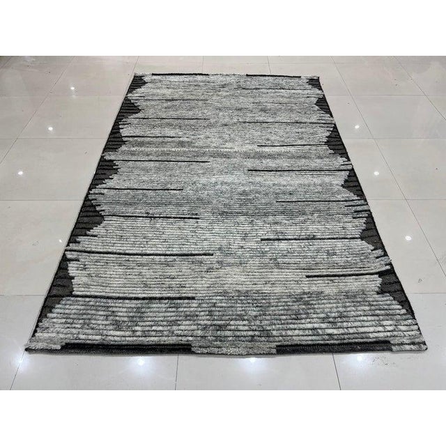 8x10 Gray Hand-Knotted Wool Striated Horizon Geometric Modern Carpet Rug For Sale - Image 10 of 13