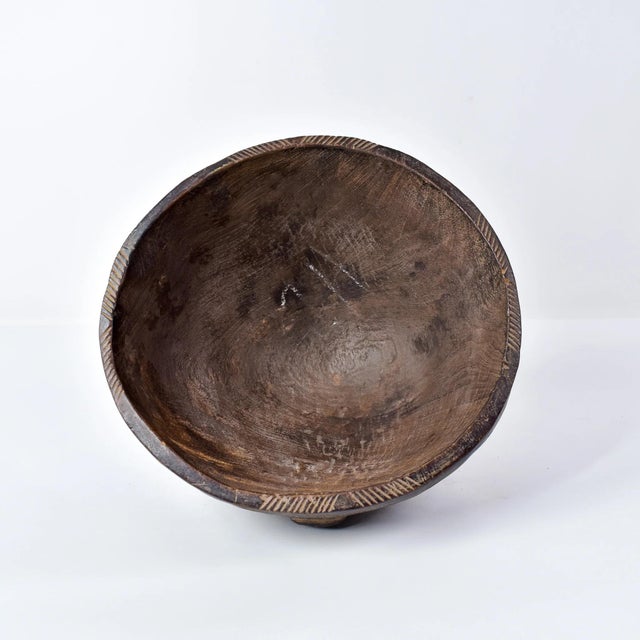 Dark Gray Early 20th Century Nupe Wood Bowl Nigeria For Sale - Image 8 of 11