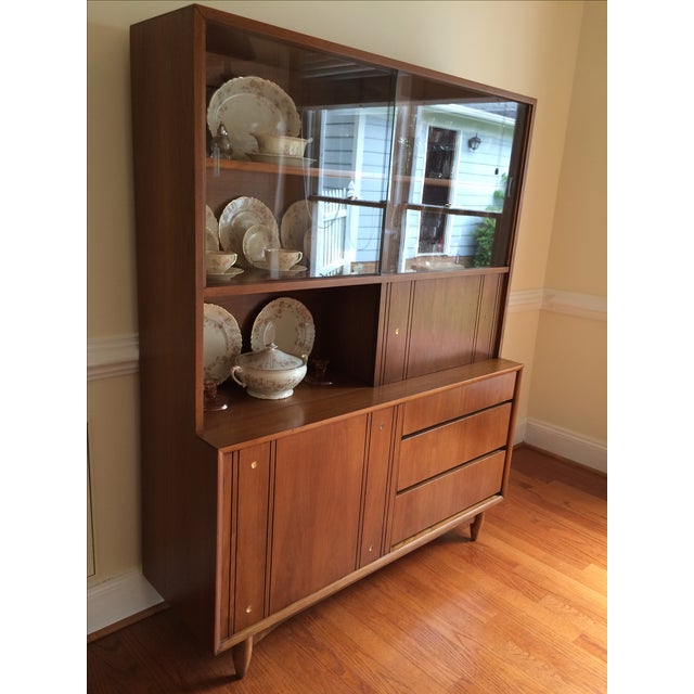 Kroehler Mid-Century Modern China Cabinet | Chairish