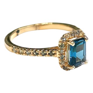 Bochic "Orient" Natural London Topaz Solitaire Ring Set In 18K Gold & Silver For Sale