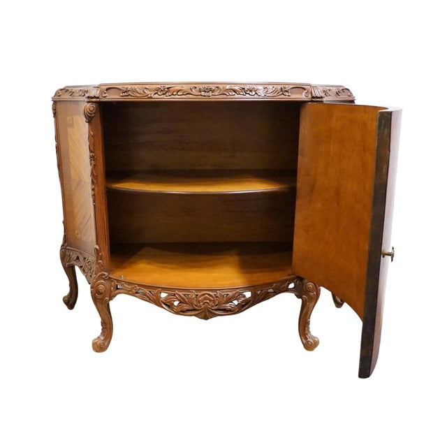 Vintage Antique Banded Walnut French Louis XV Rococo Style 42" Carved Console W. Pastoral Inlay For Sale In Kansas City - Image 6 of 11