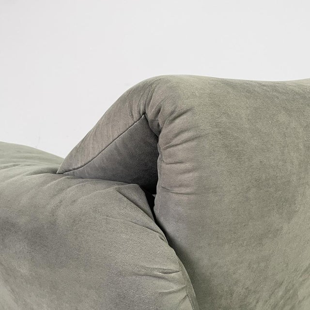 Modern Italian Maralunga Chair by Vico Magistretti for Cassina, 1970s For Sale - Image 10 of 18