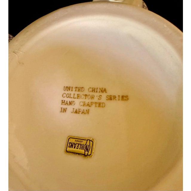 Pair of Mid 20th Century United China Collectors Series Porcelain Ginger Jars For Sale - Image 4 of 12