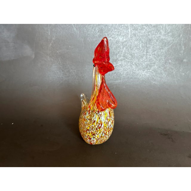A classic Murano style multi-color confetti glass figure, display this vintage hand-blown rooster proudly in your home....