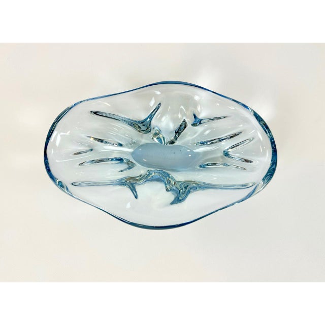 Art Glass Bowl attributed to Josef Hospodka for Chribska Sklarna, 1960s For Sale - Image 7 of 10