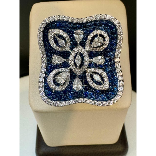 3 Carat Blue Sapphire and 2 Ct Diamond Cocktail Ring in 18 Karat White Gold 6 For Sale - Image 13 of 18