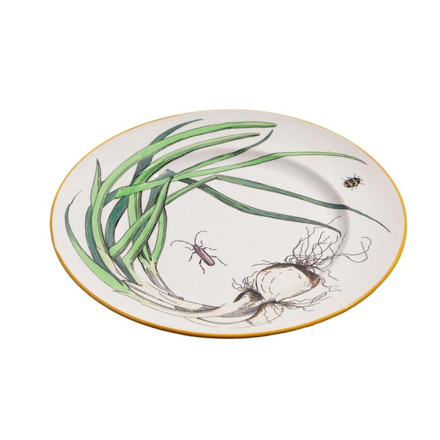 White Pair of French Glazed Faience Plates With Scallions and Artichokes, C. 1850's For Sale - Image 8 of 14