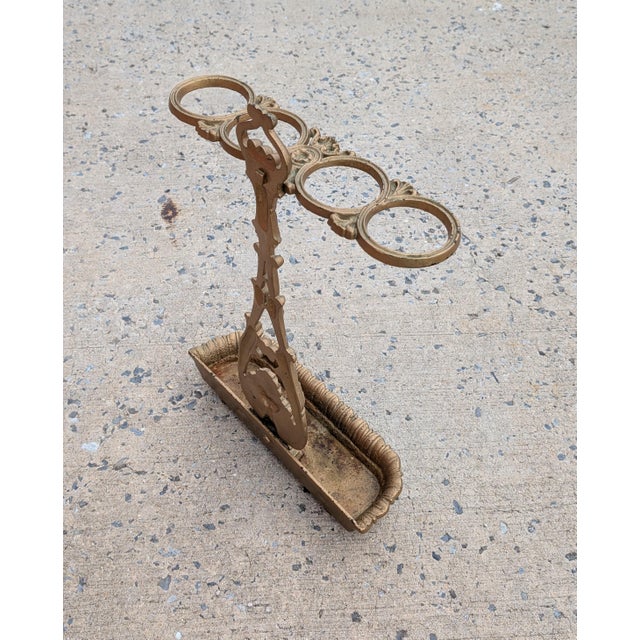 19th Century Cast Iron Fleur-De-Lis 4-Division Umbrella Stand For Sale - Image 4 of 7