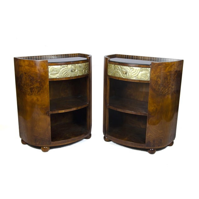 Early 20th Century Set of Art Déco Veneered Wood Commode and Pair of Side Nightstands Attributed to Mercier Frères, France For Sale - Image 11 of 11
