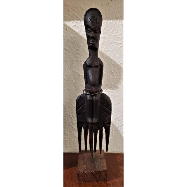 Mid 20th Century Vintage Luba Figural Hair Comb or Pick For Sale - Image 5 of 11