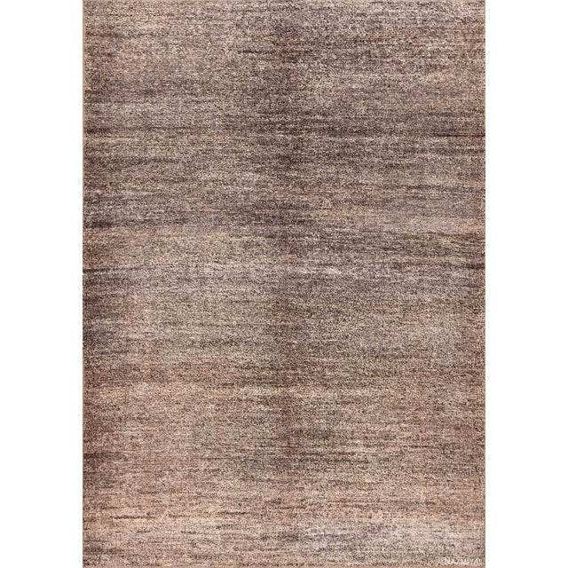 Nazmiyal Collection Abstract Pattern Salt and Pepper Color Contemporary Area Rug For Sale