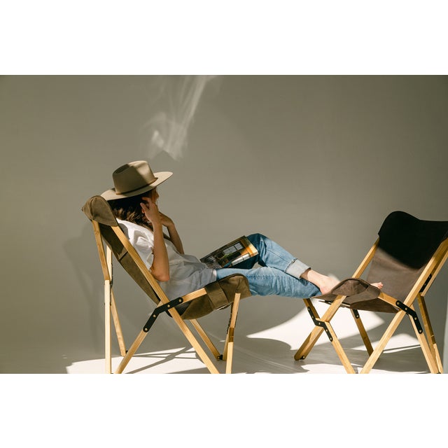 Modern Tripolina Folding Chair in Oak, Leather & Brass For Sale - Image 4 of 11