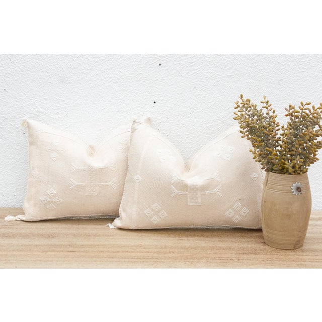 Linen Pair of Soft Marrkesh Silk Lumbar Pillows For Sale - Image 8 of 8