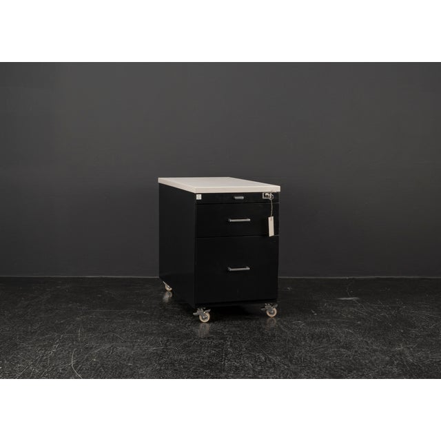 This original 1975 vintage mobile cabinet from the legendary Mauser Werke Waldeck is an absolute multi talent, serving...
