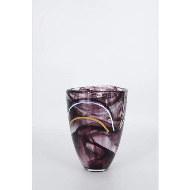 1980s Mid-Century Scandinavian Glass Contrast Vase by Anna Ehrner for Kosta Boda, 1980s For Sale - Image 5 of 5