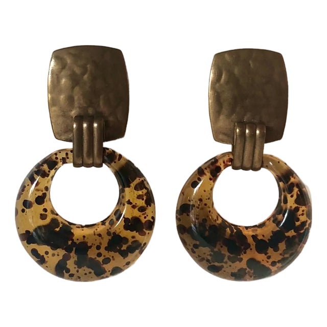 1980s Faux Tortoise Lucite and Gold Door Knocker Earrings, A Pair For Sale