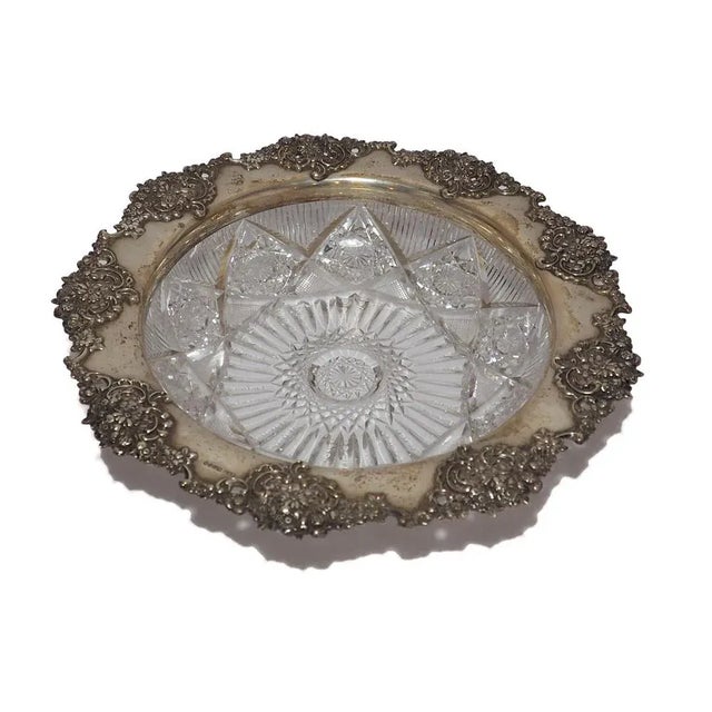 Original Tiffany & Co. Makers Sterling Silver centerpiece made of crystal with silver finish. British Bolli A.W.F of 1902....