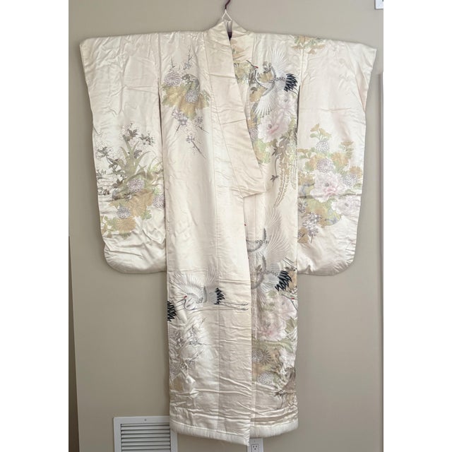 1940s Japanese Vintage Silk Wedding Kimono For Sale - Image 5 of 8