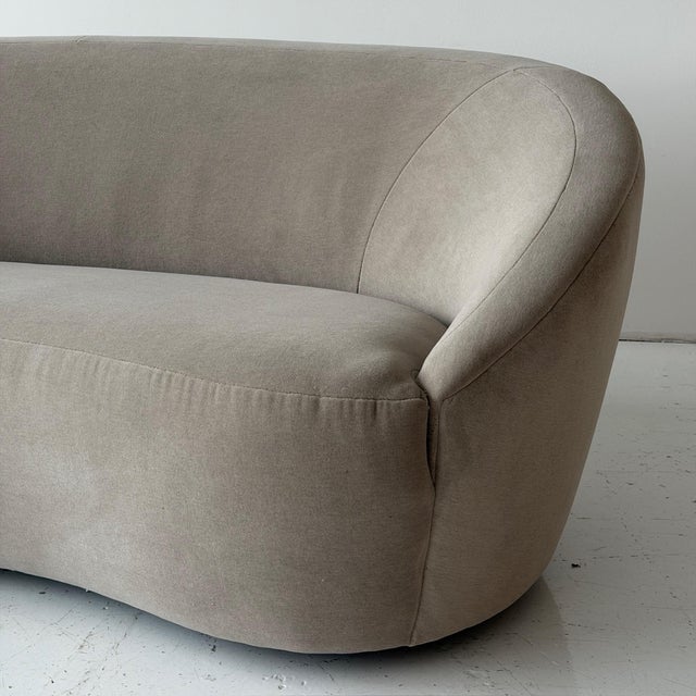 Directional Nautilus Sofa by Vladimir Kagan for Directional c. 1980s. For Sale - Image 4 of 8