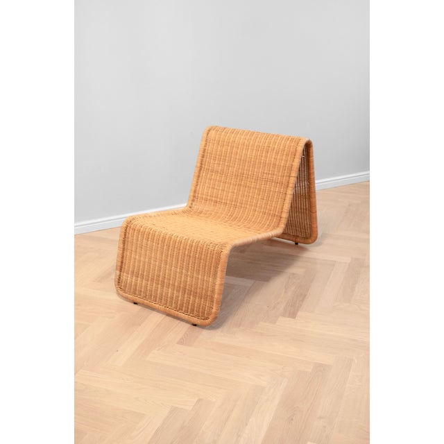 The Ikea Hestra chair, launched in Sweden in 1982, is a minimalist and ergonomic lounge model. The chair has a metal frame...