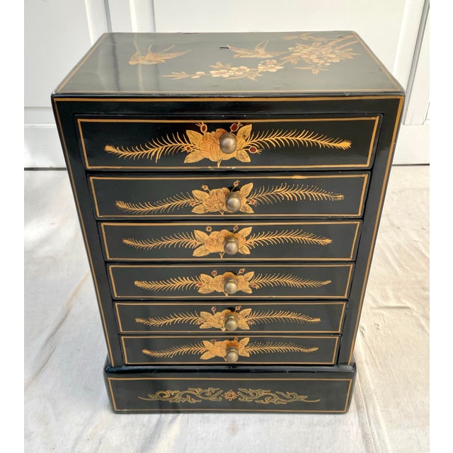 Asian Japanese Black Lacquer Hand-Painted Jewelry Side Table For Sale - Image 10 of 12
