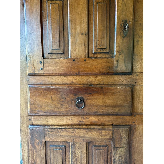 Early 18th Century Spanish Storage Cupboard, 18th Century, Oak For Sale - Image 5 of 8