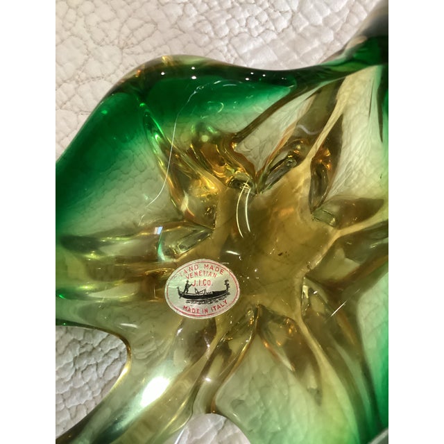Art Nouveau Ferro & Lazzarini Murano Glass Bird Made for Jordan Import Company in 1963 For Sale - Image 3 of 5
