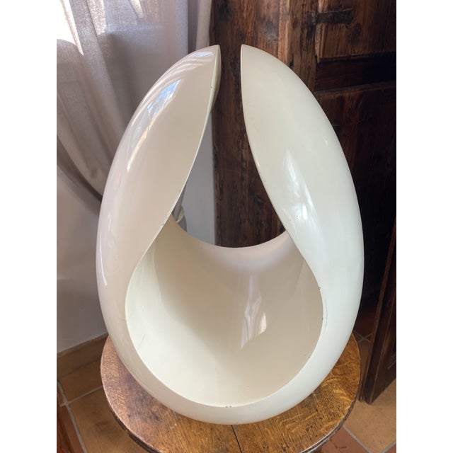 Ovo magazine rack by Stamp, with its organic shape, inspired by 1970s Space Age design. Designed by F. Verdys for the...