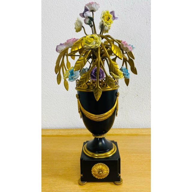 Mid Century Vintage Italian Brass and Porcelain Whimsical Decorator Table Lamp For Sale In Philadelphia - Image 6 of 11