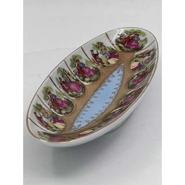 Mid 20th Century Royal Vienna Bavarian Gold & Porcelain Dish Fragonard Love Story Courting Couple For Sale In New York - Image 6 of 11