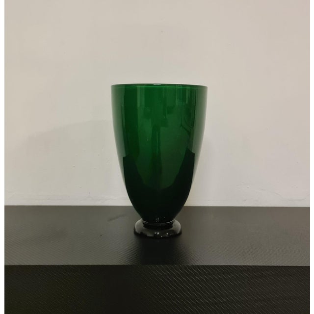 Jacketed glass vase from the Murano glass factory Barovier & Toso. Refined Murano glass vase with 4 layers of casing. The...