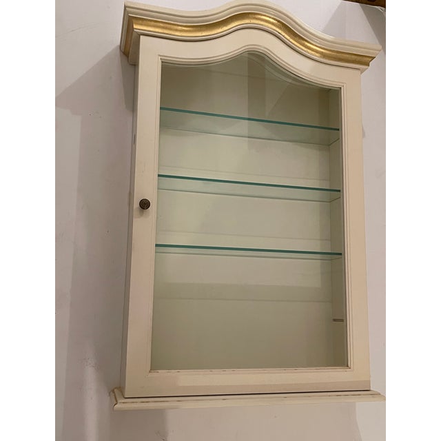 Hollywood Regency 1960s Hollywood Regency White Wall Vitrine Display Case For Sale - Image 3 of 4