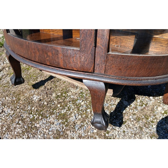 Antique Quartersawn Oak Leaded Curved Glass China Cabinet With Claw Feet 1920s For Sale - Image 16 of 18