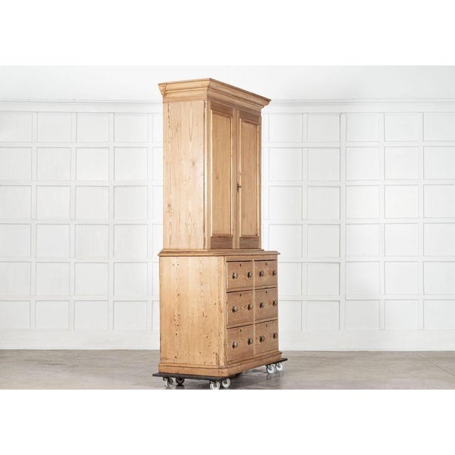 English Pine Linen Cupboard, 19th Century For Sale - Image 3 of 18