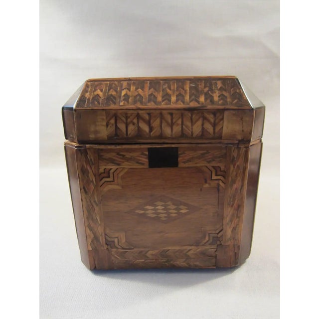 Traditional 19th Century Inlaid Box For Sale - Image 3 of 8