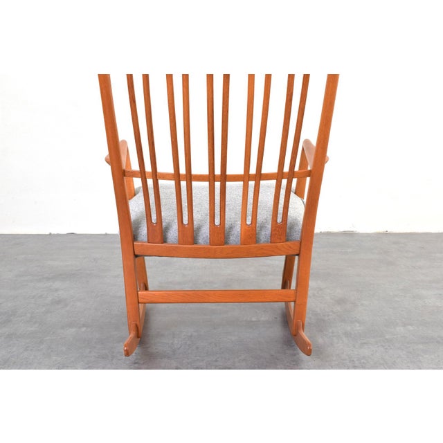 Oak Ml33 Rocking Chair by Hans J. Wegner for A/S Mikael Laursen, 1950s For Sale - Image 16 of 18