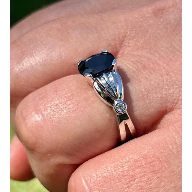 Metal 2.50 Carat Oval Cut Blue Sapphire in 14k White Gold Ring, Size 7.5 For Sale - Image 7 of 8