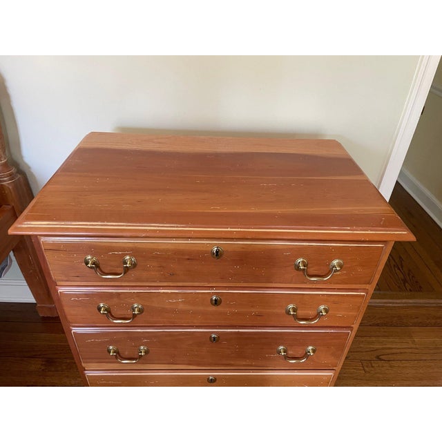 Late 20th Century Pair of Harden Solid Cherry 4-Drawer Georgian Chests – Bachelor Chests / Nightstands For Sale - Image 5 of 18
