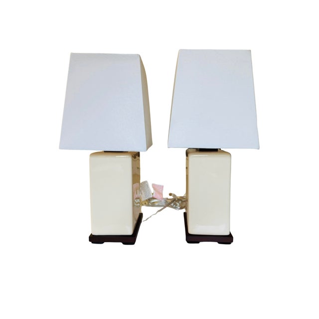 Lauren Ralph Lauren Cream Crackle Glaze Ceramic Table Lamps, Pair For Sale - Image 6 of 12