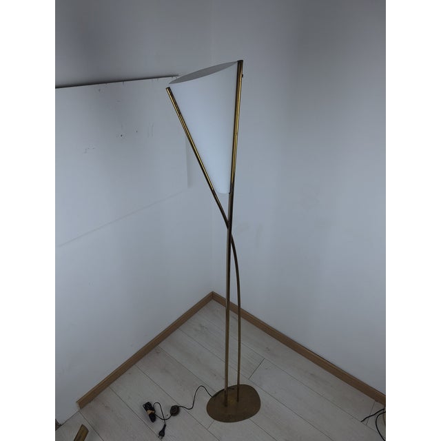 Model 1819 Floor Lamp in Brass and Opaline Glass by Max Ingrand for Fontana Arte, 1950s For Sale - Image 6 of 13