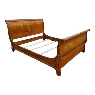 Ethan Allen Legacy King Size Sleigh Bed 13-5640 Country French 213 Russet For Sale