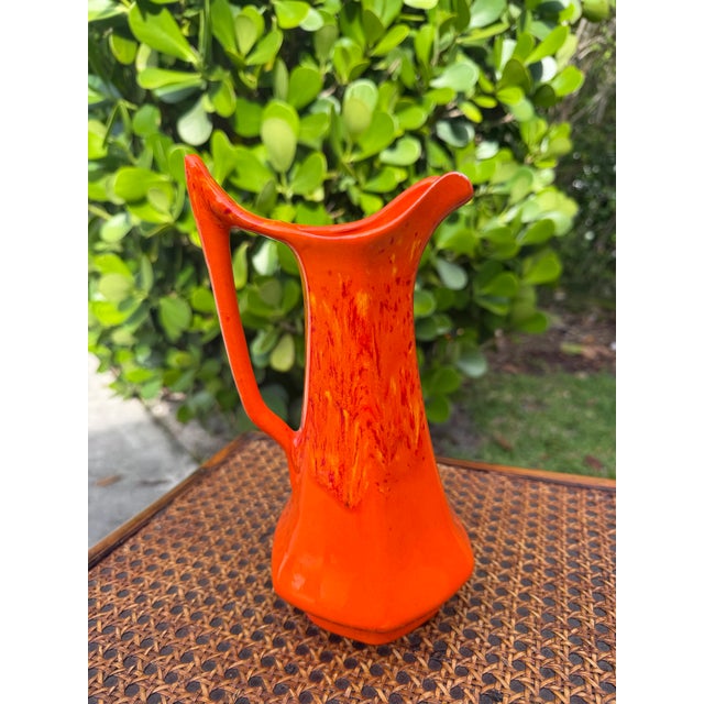 1984 Atomic Orange Art Pottery Ewer by Cherokee Pottery For Sale - Image 4 of 10