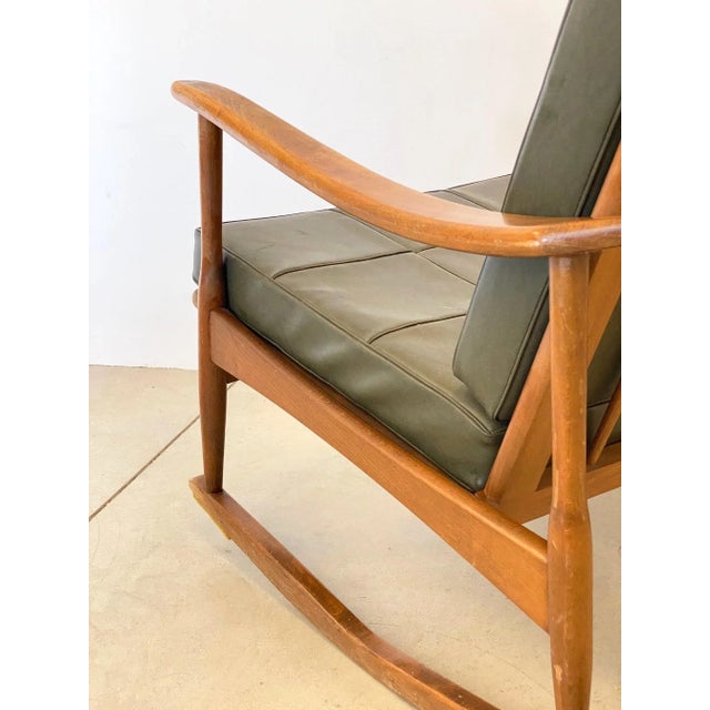 1960s Wooden Rocking Chair, 1960s For Sale - Image 5 of 16