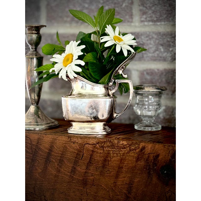 Authentic and rare silver plate individual 10 oz teapot from the Union Pacific Railroad (UPRR). Manufactured by Reed &...