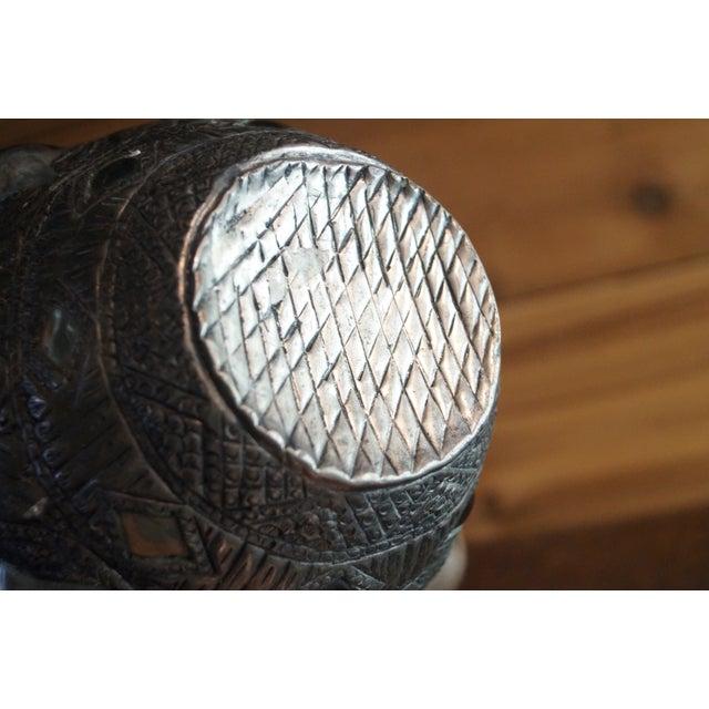 Silver 1960s Rajasthani 3d Glass and Metal Embossed Vase For Sale - Image 8 of 10