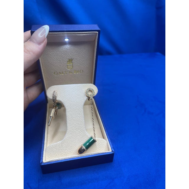 Early 21st Century Diamond Green Malachite Pave Bullet 18 Karat Rose Gold Circle Drop Chain Earrings , A Pair For Sale - Image 5 of 13