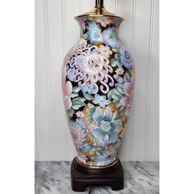 Vintage Chinoiserie Mille-Fleurs Gold Porcelain Table Lamp, Large 32” Statement Floral Lamp For Sale In Providence - Image 6 of 16